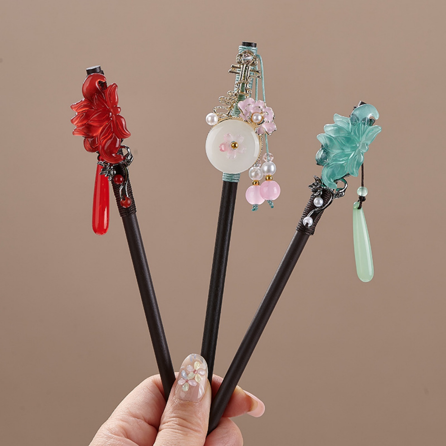 여성을위한 빈티지 꽃 머리핀 우아한 나무 꽃 머리 스틱 - Florist Supplies 리뷰 및 가격